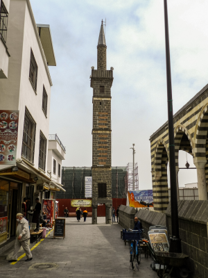 4 ayaklı minare / 433